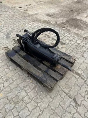 78987