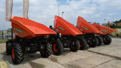 471230