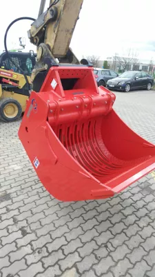 471243