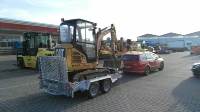 471251