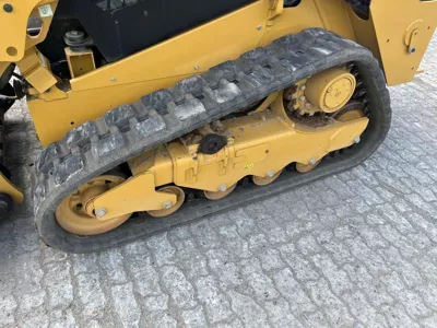 81634