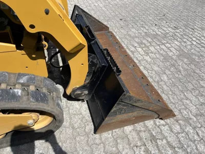 81634