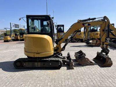 81605