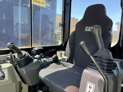 81606