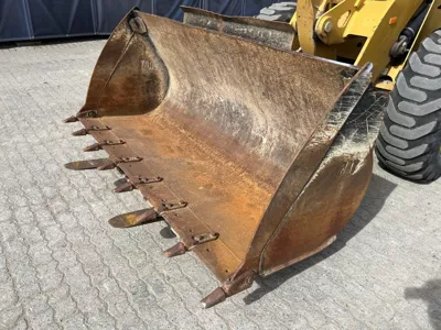 76864