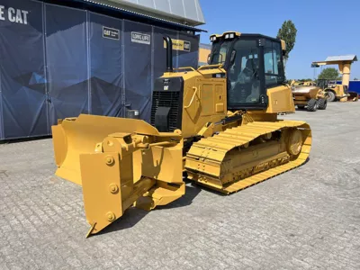 81596