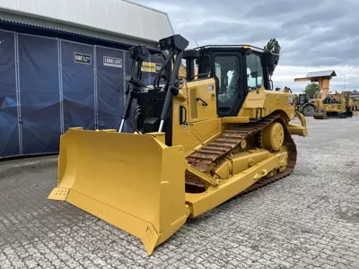 81645