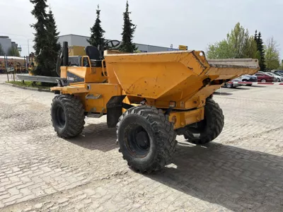 76916