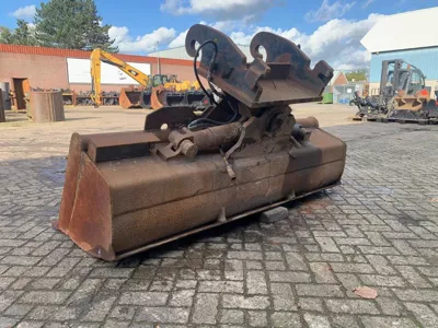 76901